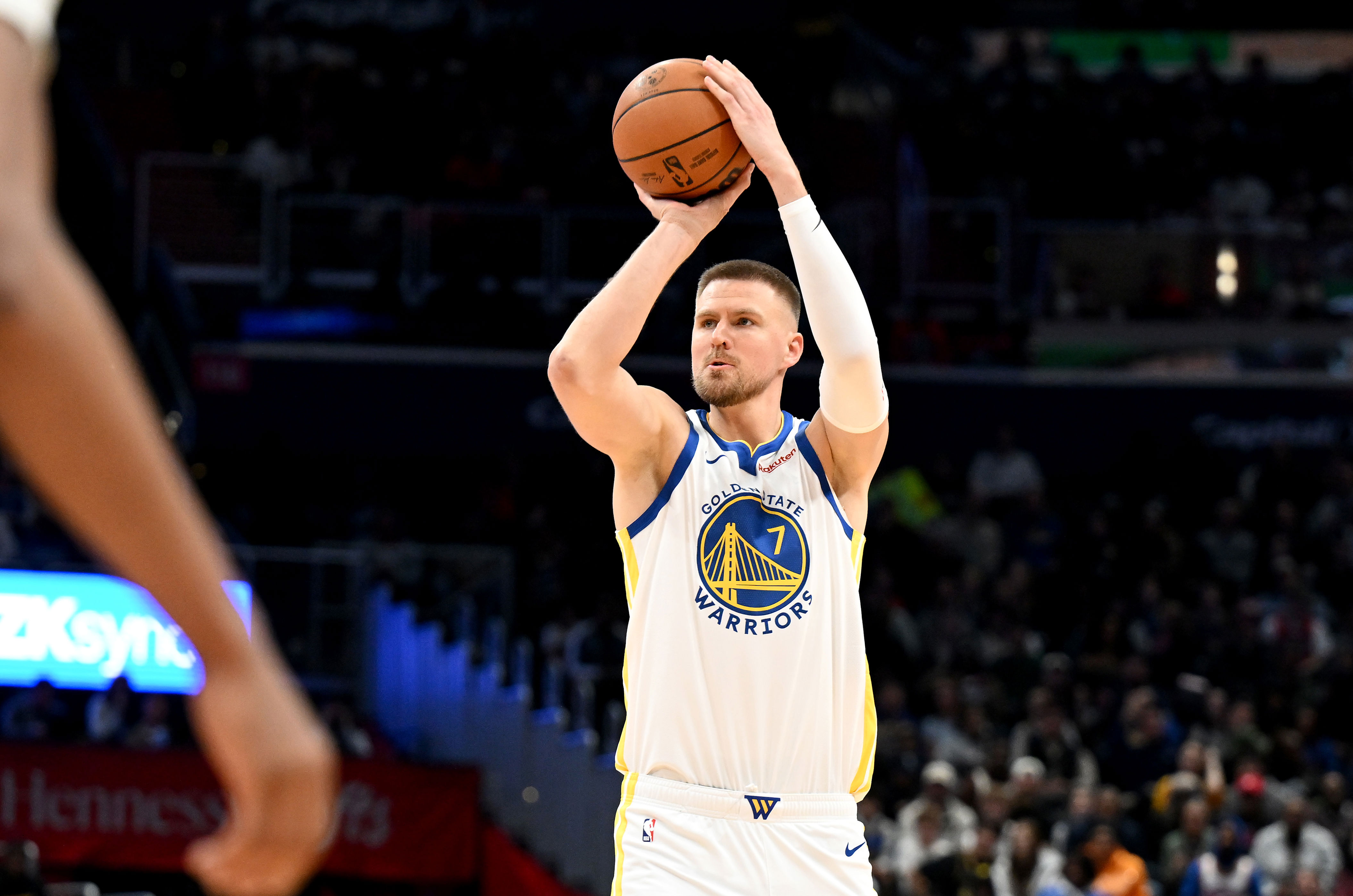 Golden State Warriors announce Kristaps Porzingis status for Celtics game