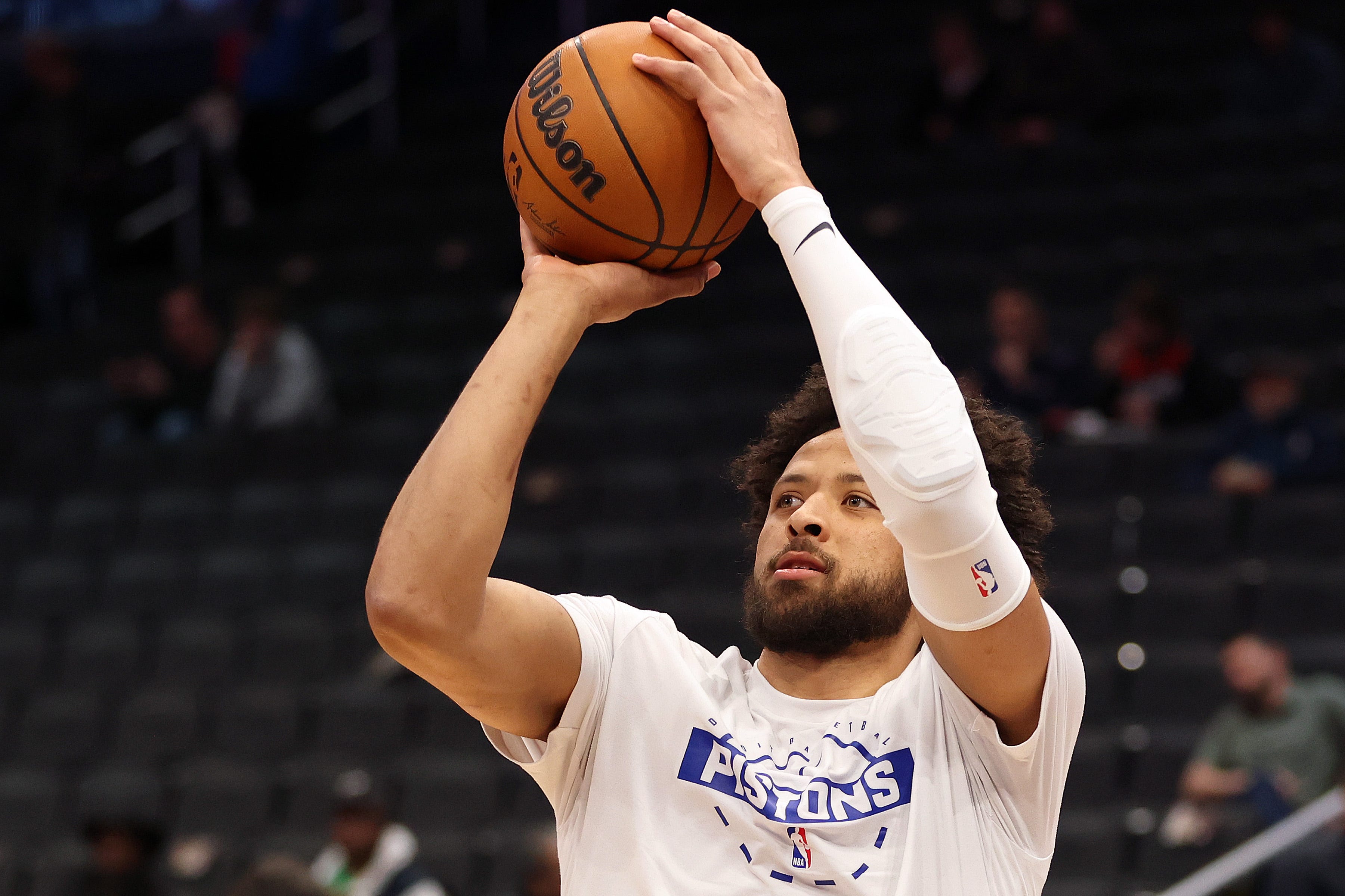 Cade Cunningham hurt as Detroit Pistons guard exits vs Wizards
