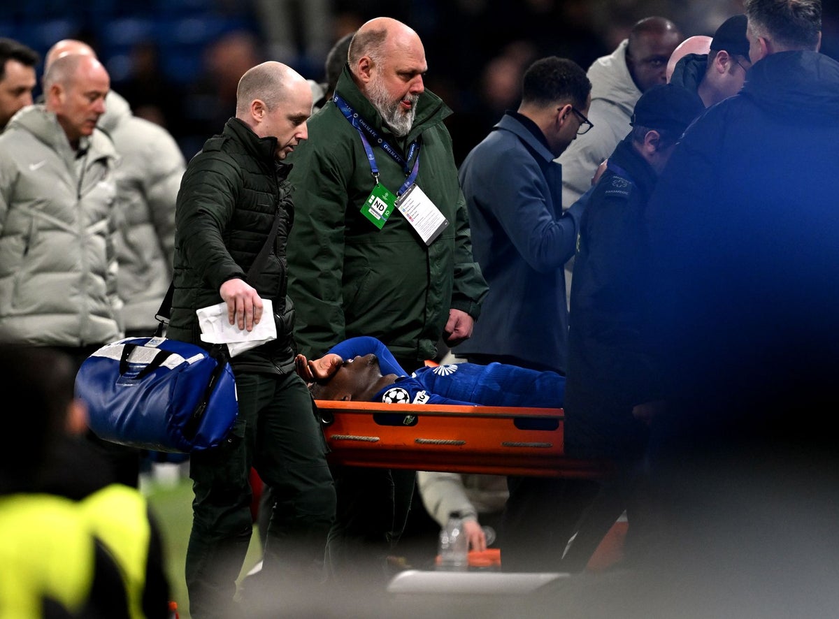 Chalobah suffers concerning injury as Chelsea exit Champions League