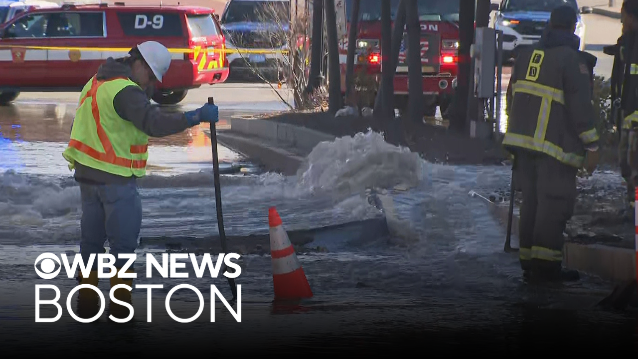 Water main break shuts down Jackson Square in Boston