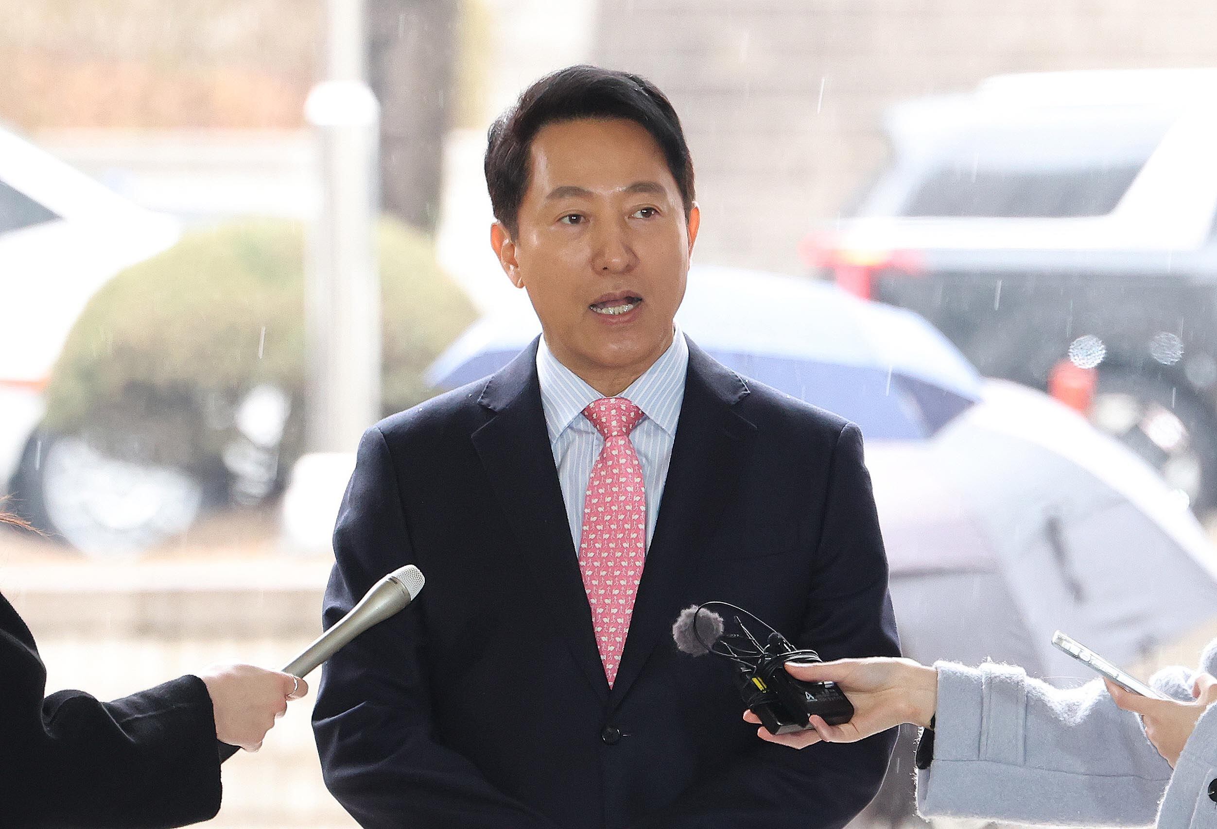 Seoul mayor Oh Se-hoon considers law distortion complaint against ...