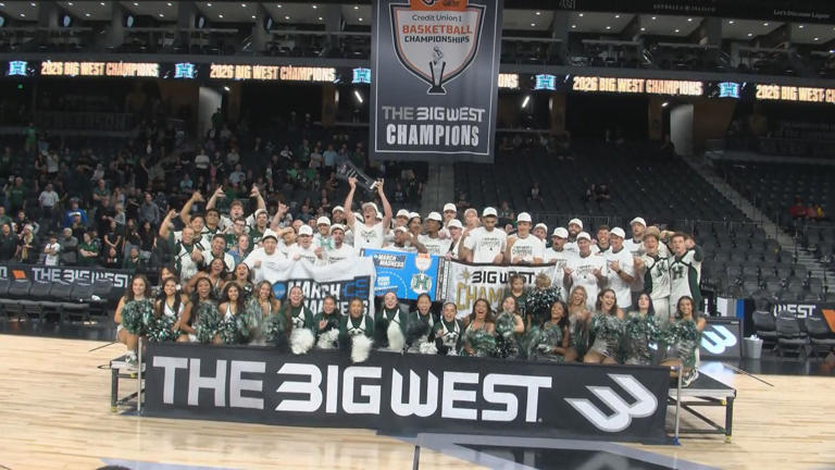 UH cheer team bids aloha to Big West at final basketball tournament in ...