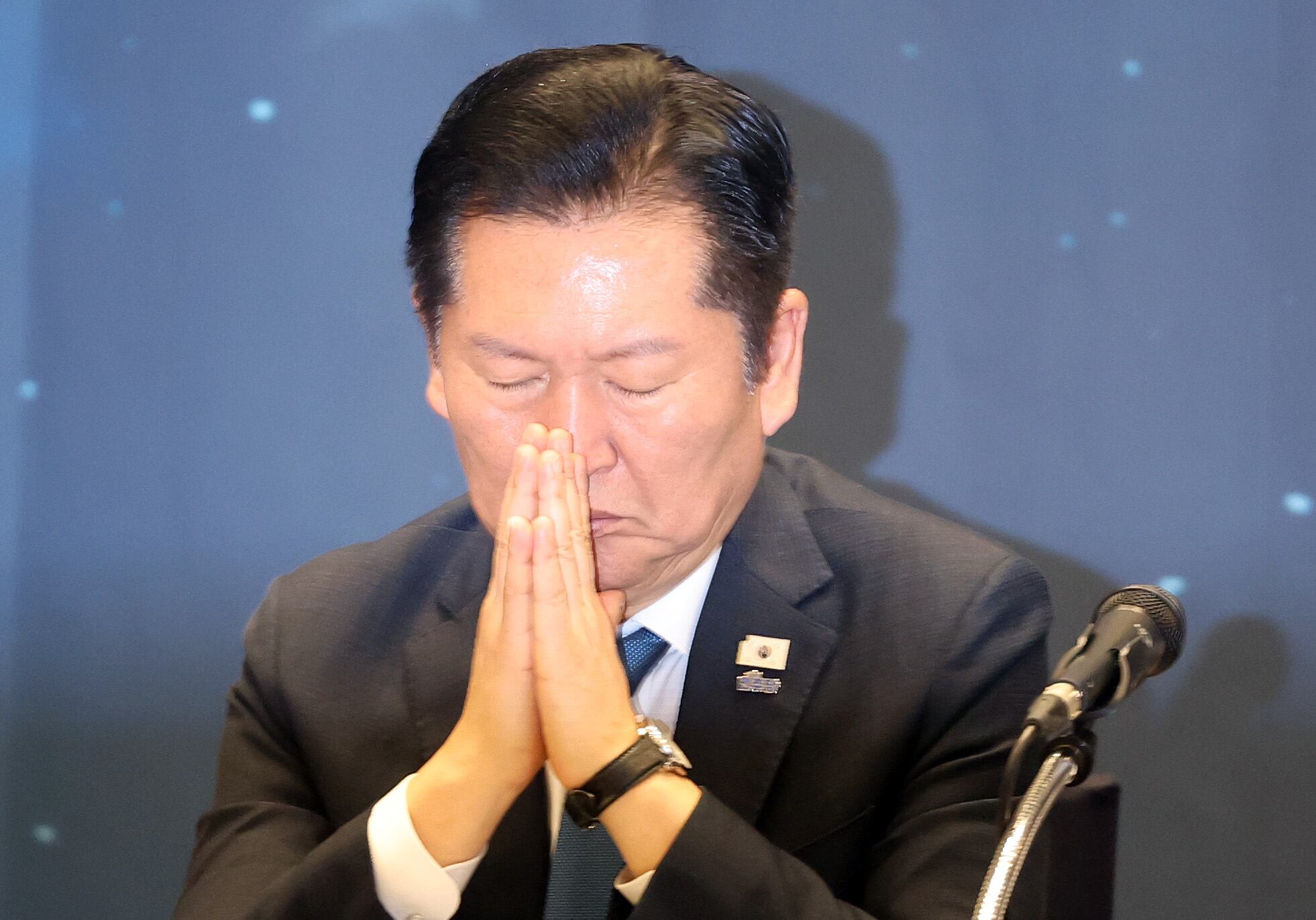 Democratic Party leader urges trust in Lee's prosecution reform