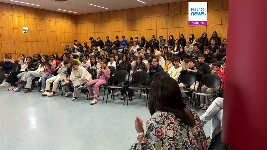 Reading for a star: Meet the Portuguese teenager influencer helping ...