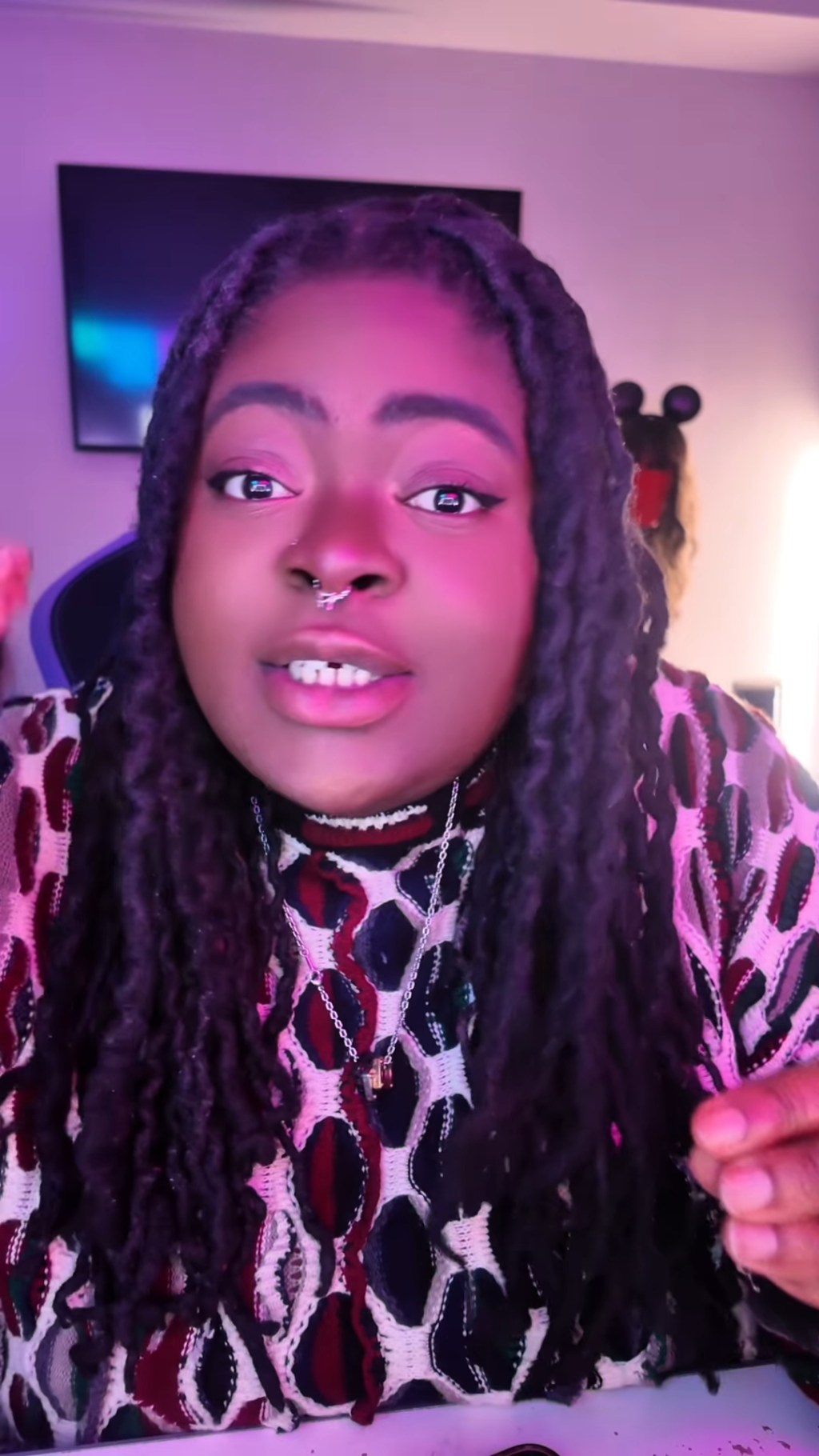 Rapper Chika goes scorched-earth on Delta Airlines over 'cracked' $5K ...