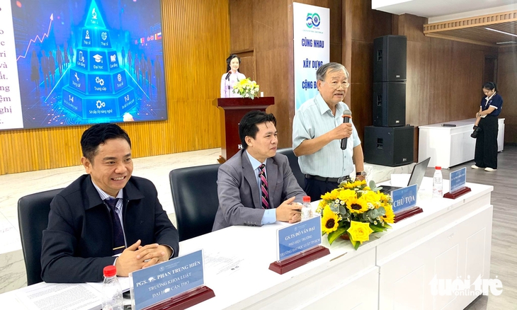 Nghiên cứu sinh có nên sử dụng AI để viết luận án tiến sĩ?