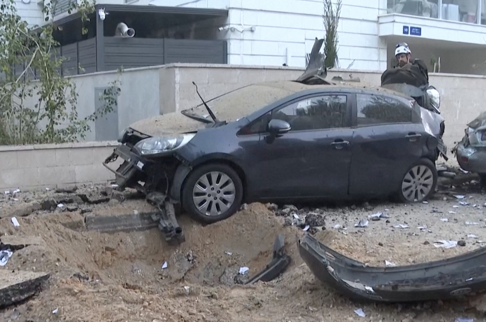 Aftermath of Iranian 'revenge' strikes on Israel leaves destruction ...