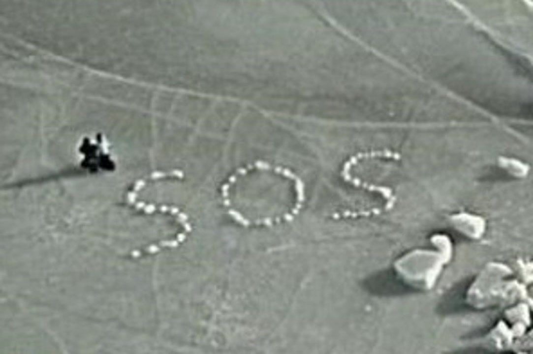 Tourists rescued after ice-block SOS signal