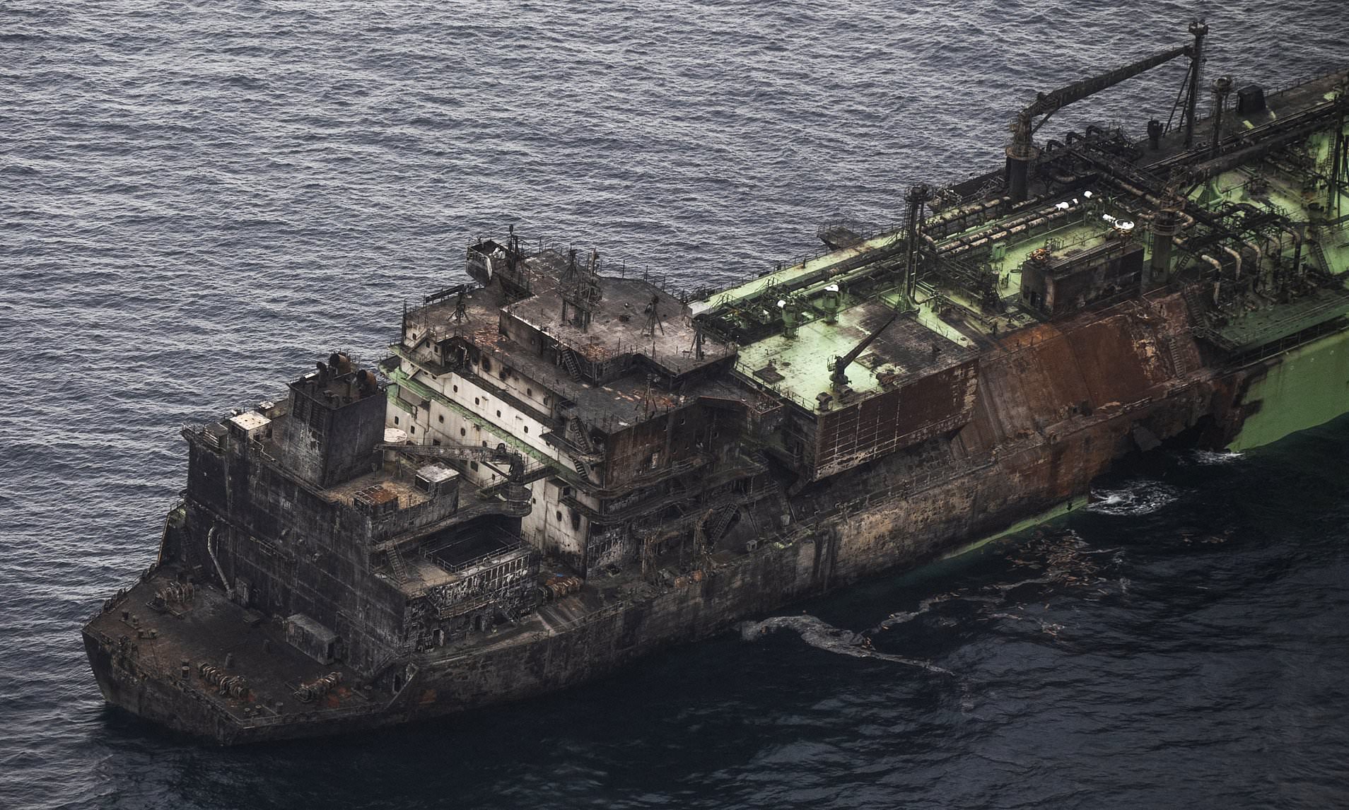 Russian tanker adrift after Ukrainian attack could cause 'unprecedented ...