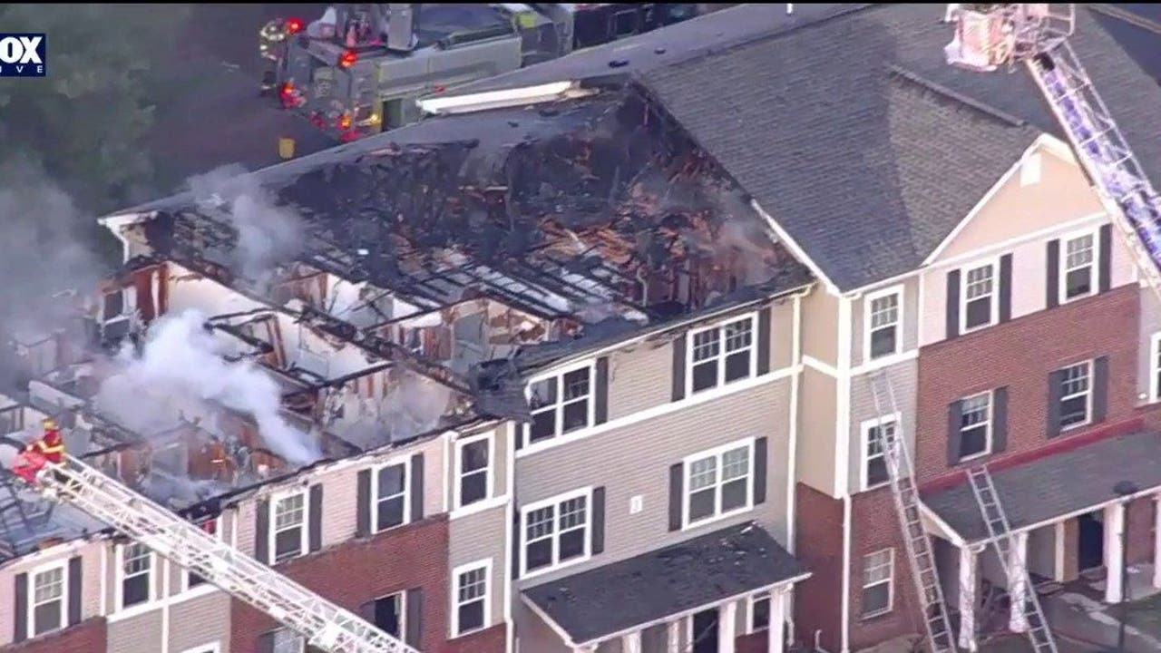 Fire tears through Somerset County housing complex in NJ