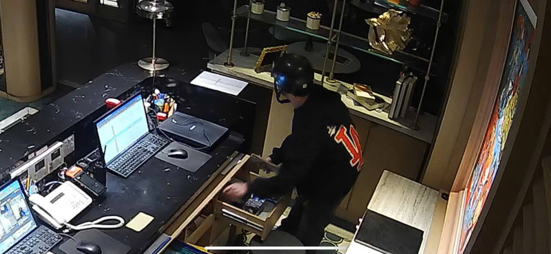 Vạch mặt kẻ đột nhập, trộm tiền ở khách sạn trung tâm TPHCM