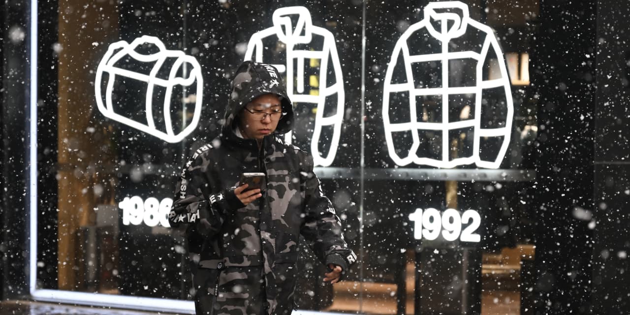 China’s middle class is quietly stockpiling cash — 'shadow saving ...