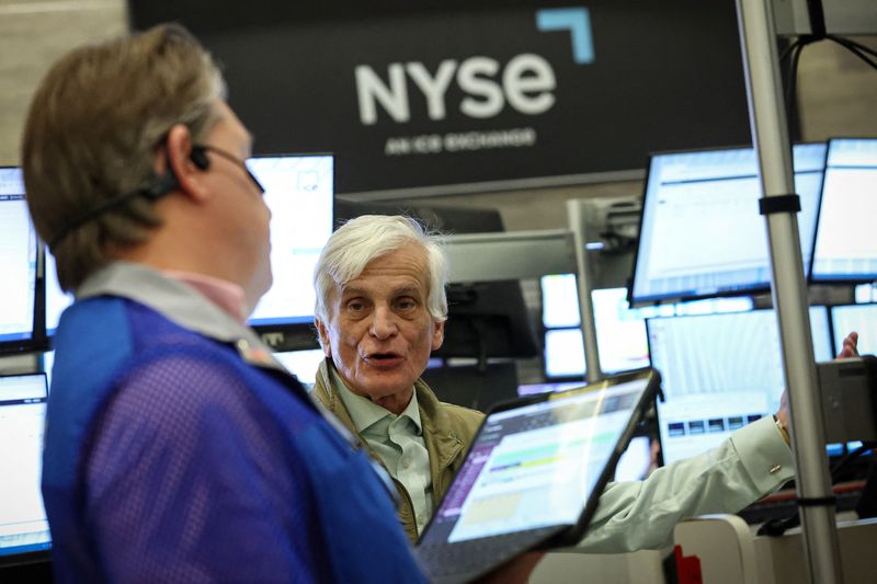 Wall Street remains lower after Fed keeps rates unchanged