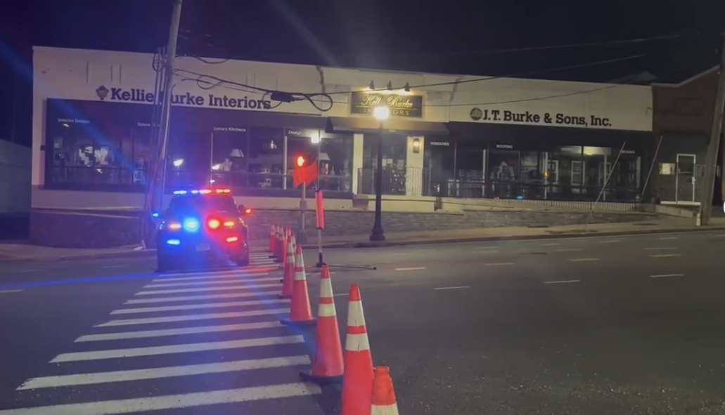 Busy intersection in West Hartford closed following crash