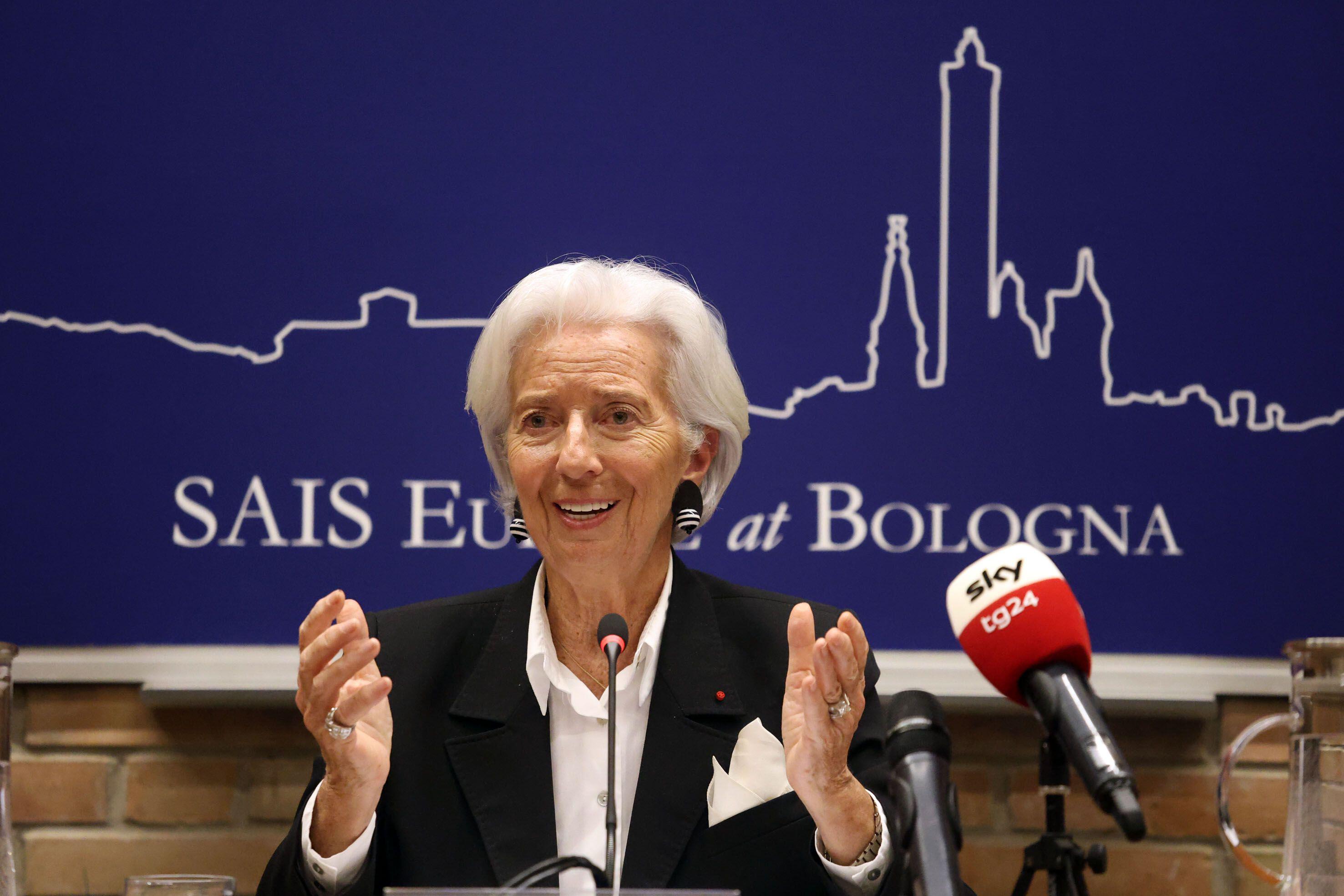 Eurozone annual inflation rose to 1.9% in February