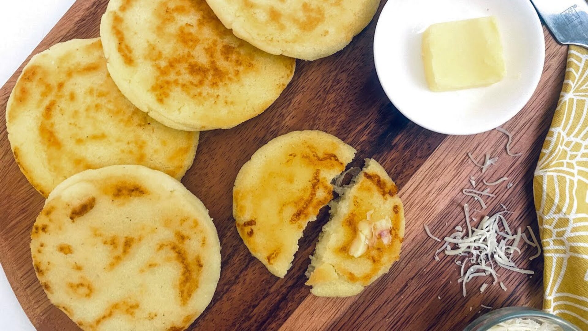 Cheese-stuffed arepas recipe