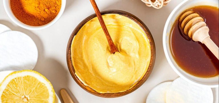 5 easy DIY face packs for summer to keep your skin cool