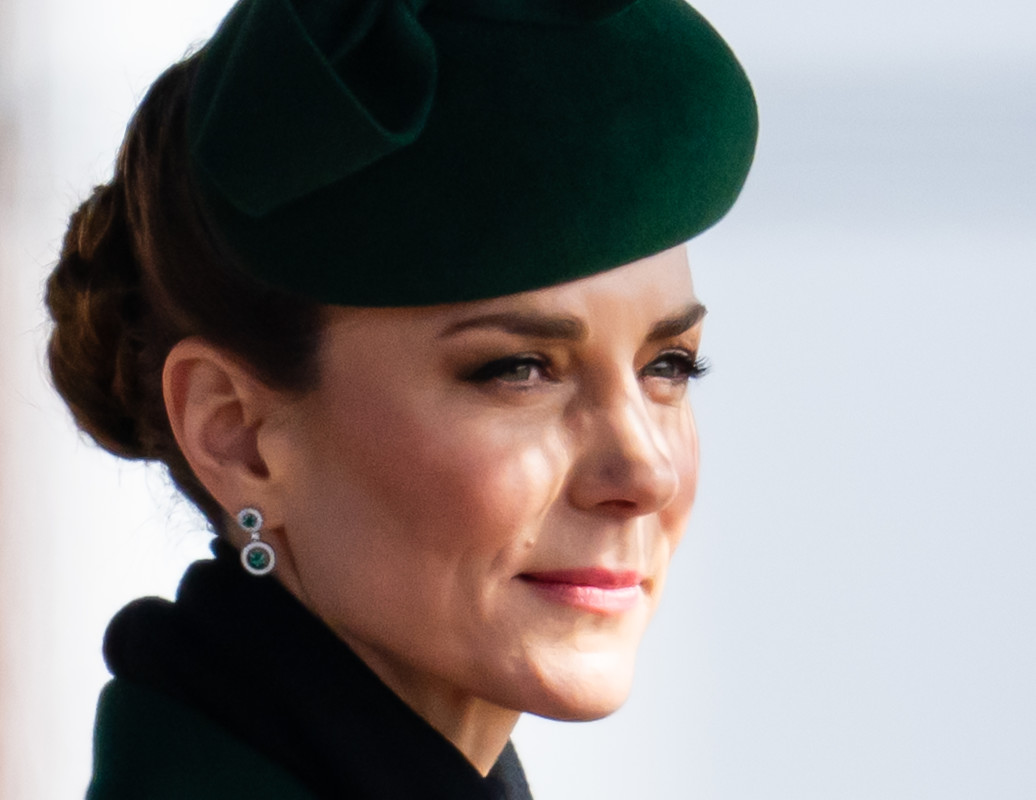 Why Kate Middleton just swapped her signature palette for this rare ...