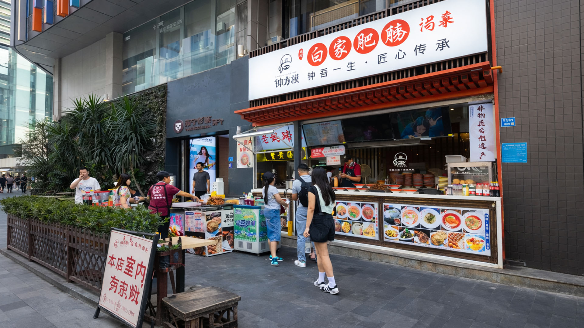 Street food stalls reveal local taste in China