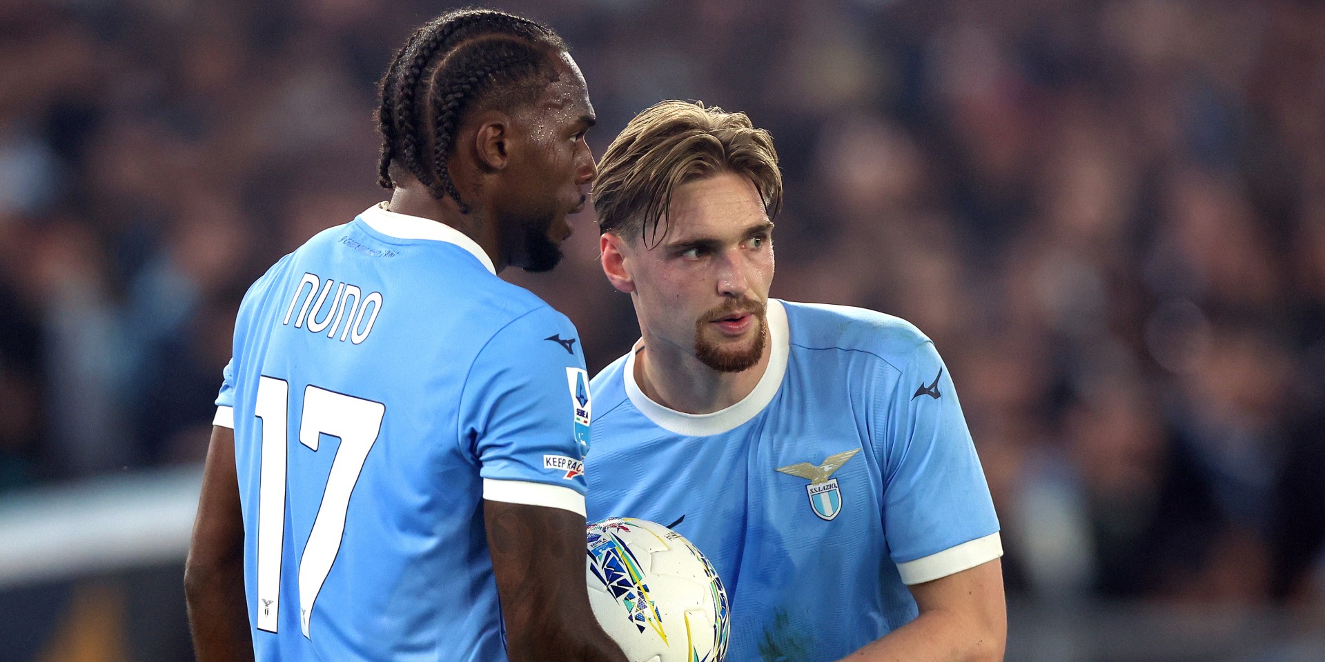 Taylor in Rome 'niet over straat' met ex-Ajax-teamgenoot: 'Haat is ...
