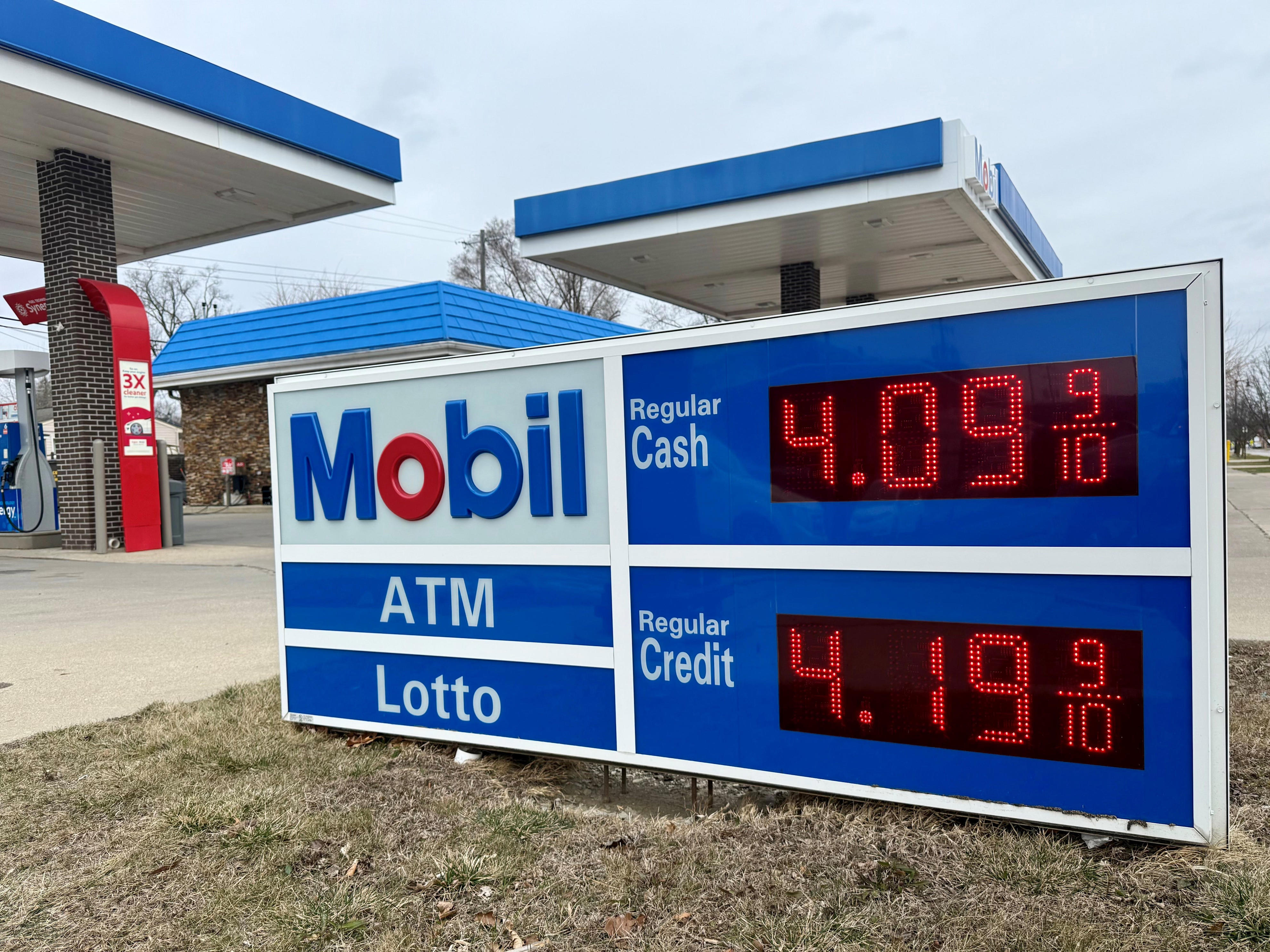 Michigan gas prices suddenly surge, top $4 a gallon
