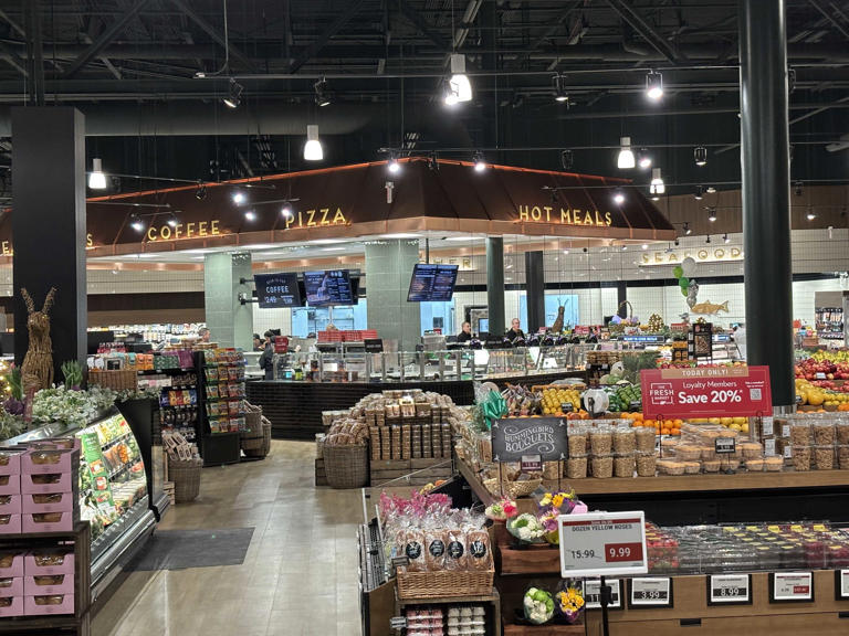The Fresh Market opens first location in city of Pittsburgh