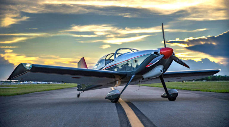 Van's Aircraft Turnaround in Full Flight
