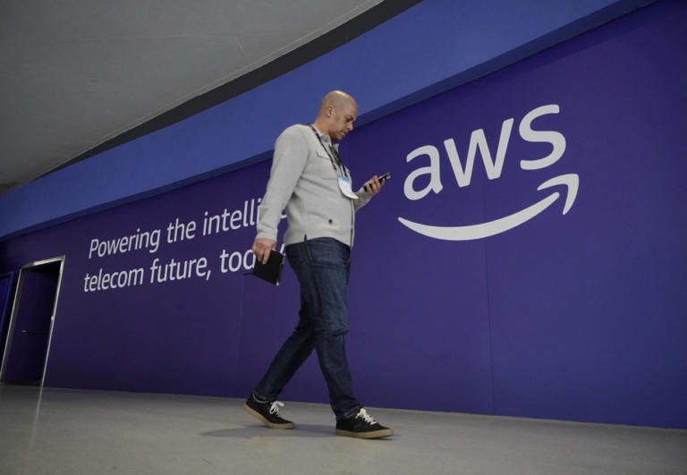 Amazon CEO sees AI doubling prior AWS sales projections to $600 billion ...