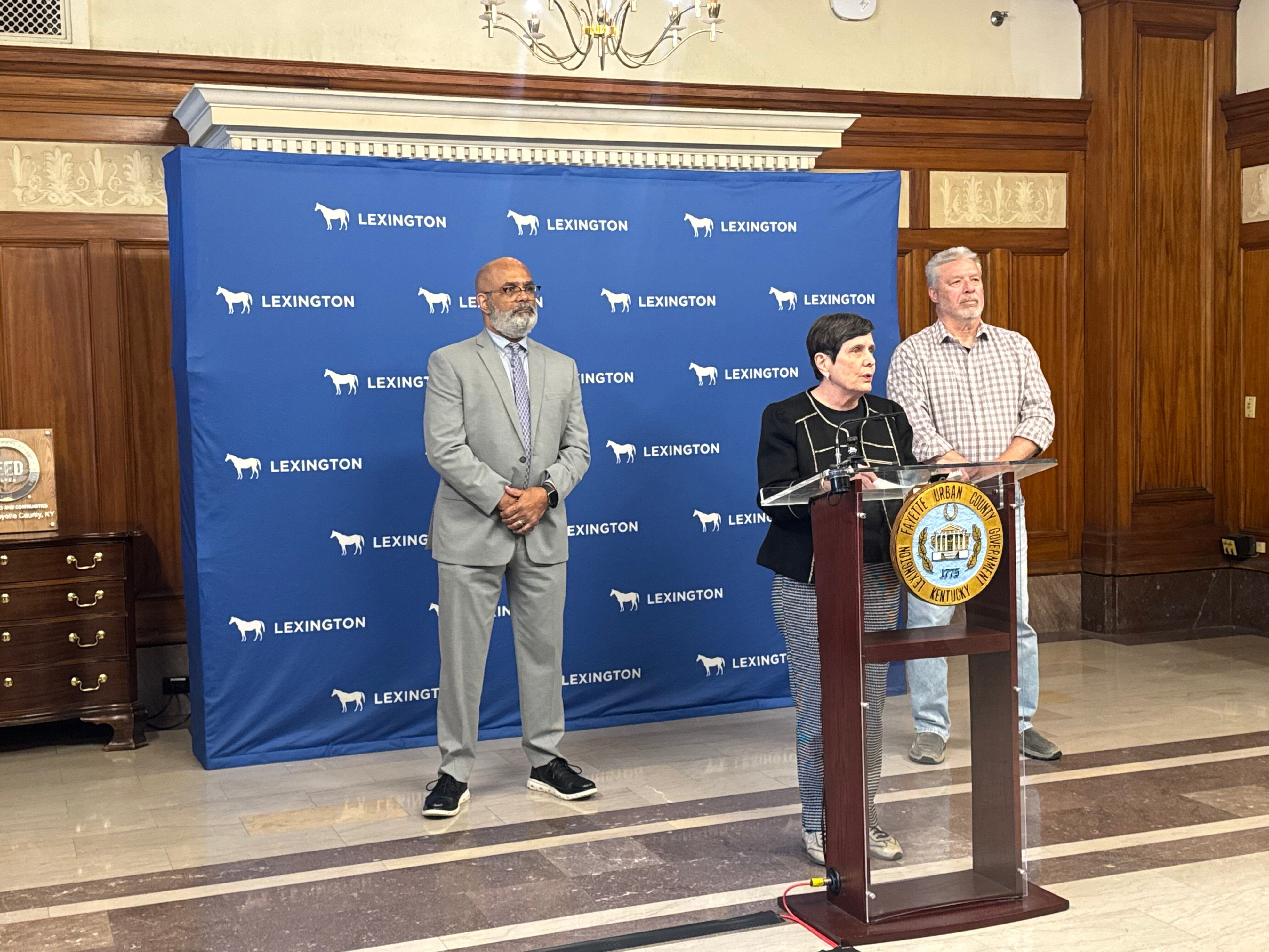 Lexington mayor accepts public works resignation, scraps snow plan ...