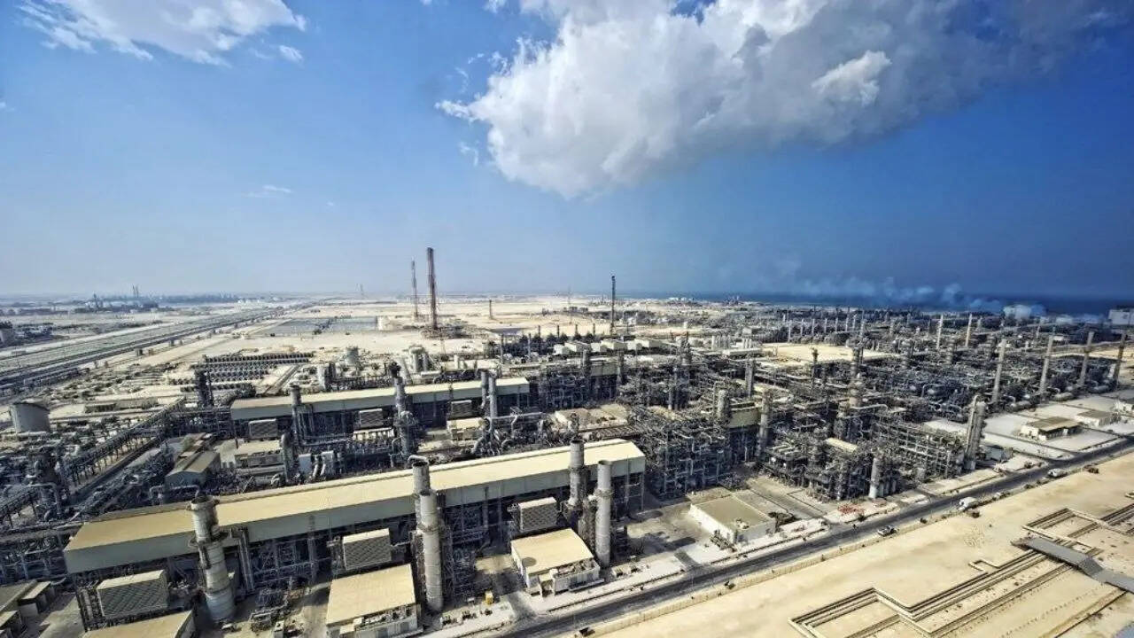 Ras Laffan attack video: Explosions rock Qatar's key refinery amid Iran ...
