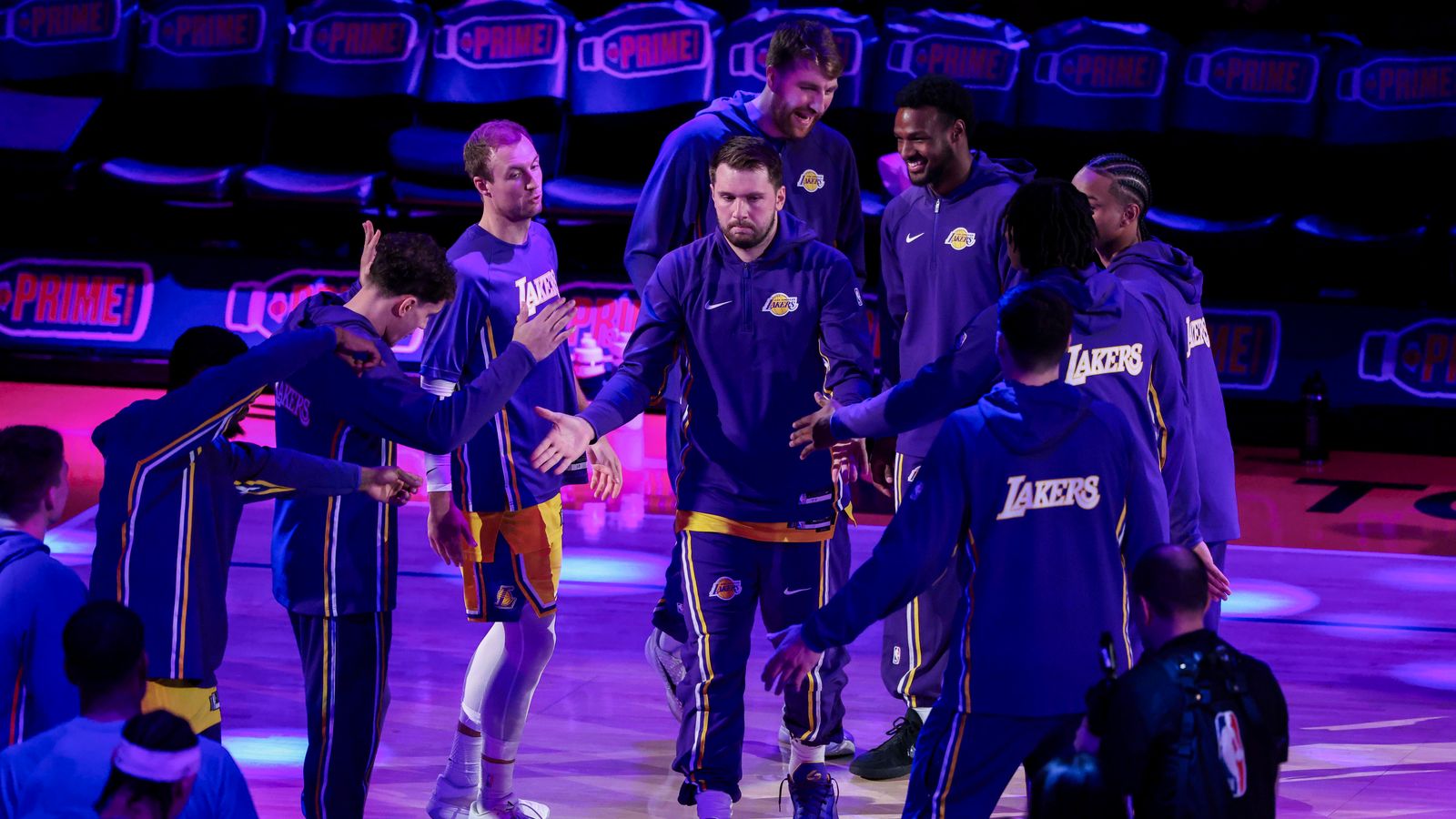 Lakers vs Rockets rematch carries major playoff implications in tight ...