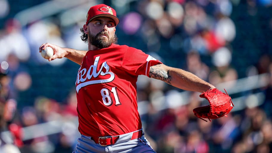 Reds make more opening day roster cuts, send two pitchers to minors