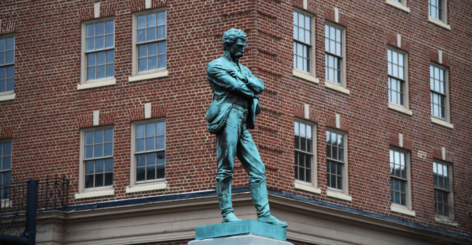 Controversial statues around the world