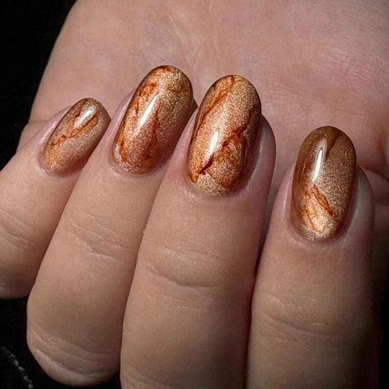 This optical illusion manicure is the year's hottest nail trend