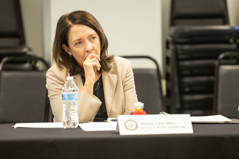 Sen. Cantwell-led weather forecasting legislation passes committee