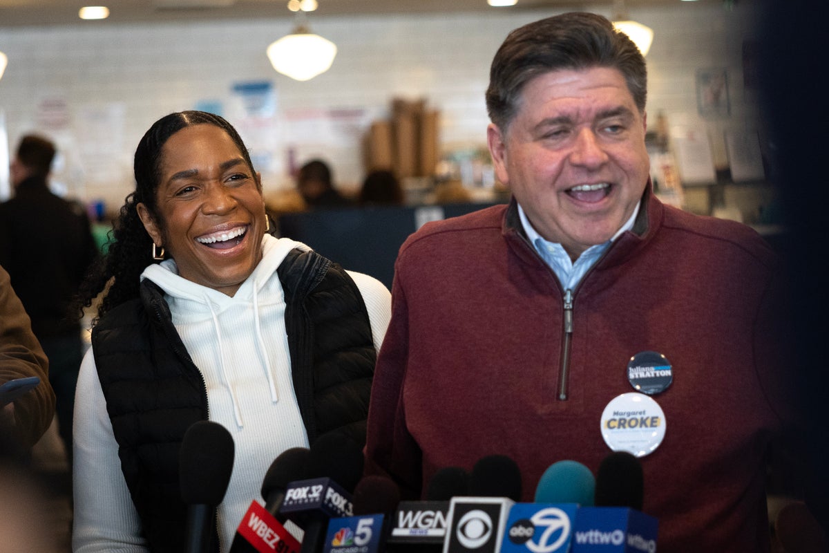 Democrats eyeing a wave and Republicans feeling blue over voting trend