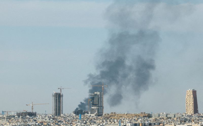 Booms, threat warning in Saudi capital Riyadh ahead of foreign ministers