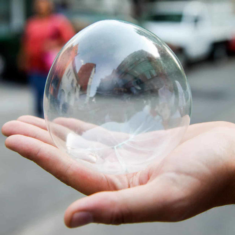 Super strong bubbles for unbreakable fun