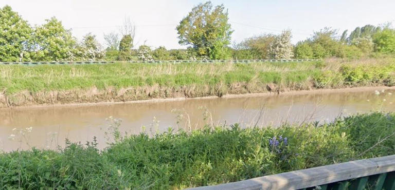 Police recover teenager's body from River Nene near Wisbech after car ...