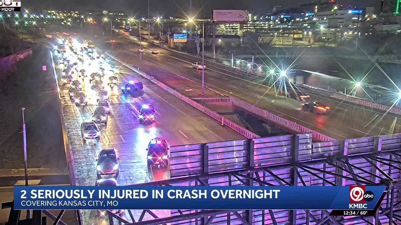 4 injured in overnight crash on US 71 after car slams into back of semi ...