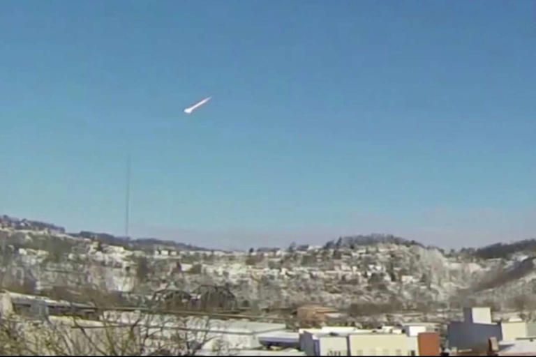 Meteor caused a stir in parts of northeastern US Tuesday. Here's what ...