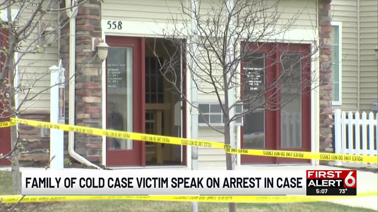 Woman arrested in 2011 cold case murder of Iowa real estate agent