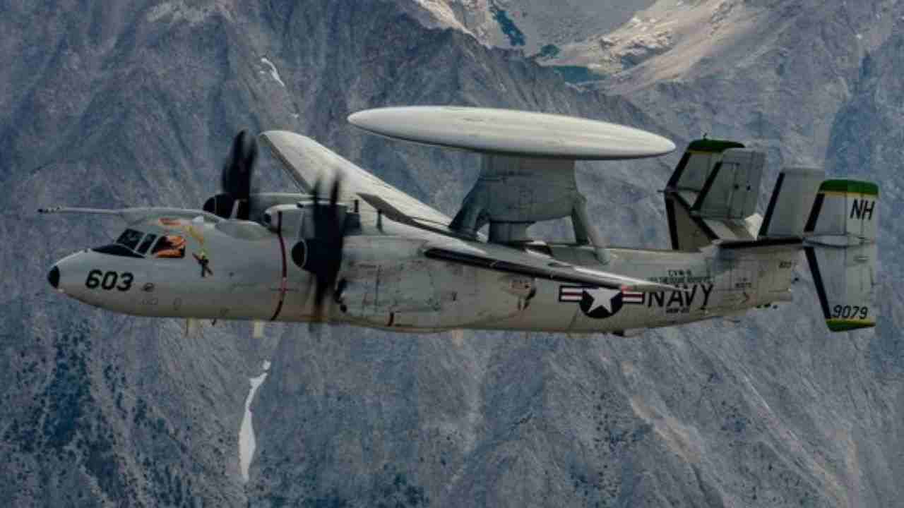 EUA enviam 5 aviões E-2D ao Oriente Médio para reforçar defesa contra drones iranianos