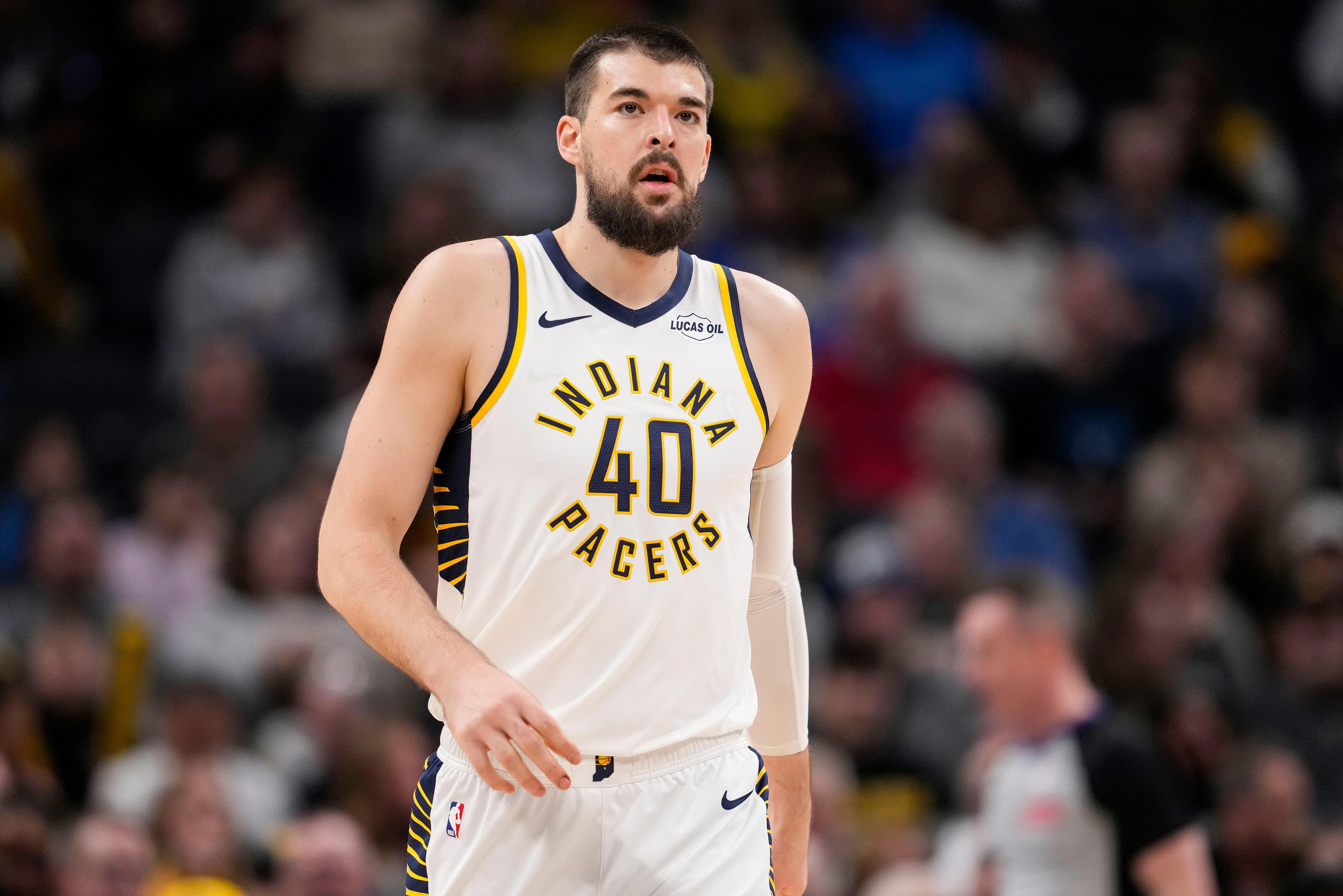 Pacers C Ivica Zubac leaves game vs Blazers with head contusion