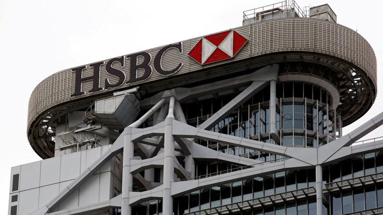 HSBC layoffs soon? Wall Street giant may slash 20,000 roles amid AI-led ...