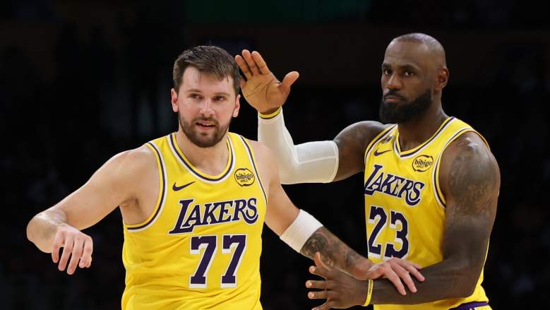 Lakers announce starting lineup decision vs Rockets amid LeBron James news