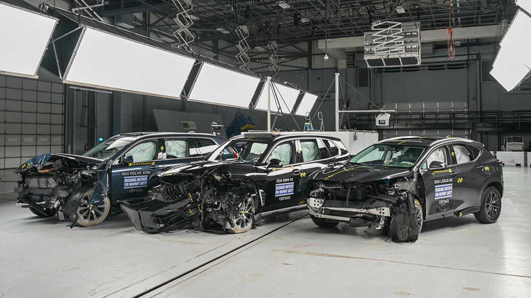 The shocking cost of modern car headlights: Why Mercedes' modular idea ...