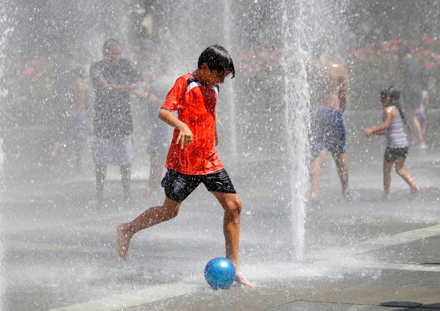Bay Area temperatures to keep inching higher amid winter heat wave