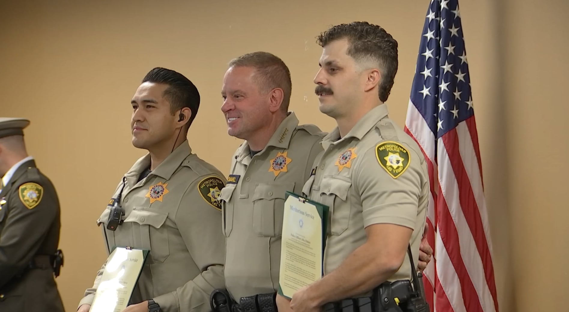 Two Las Vegas police officers honored for response to deadly Las Vegas ...