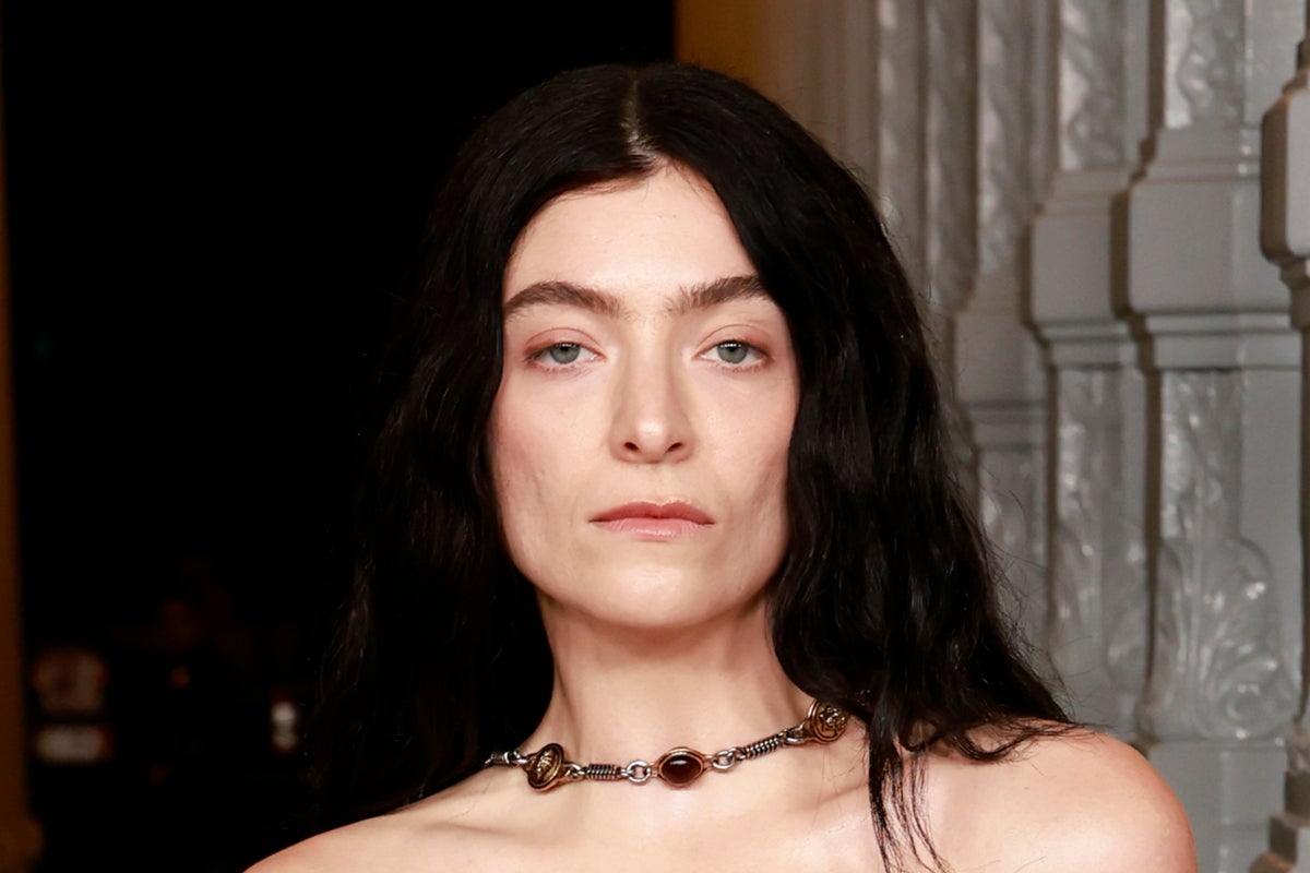 Lorde leaves Universal after 17 years to go independent